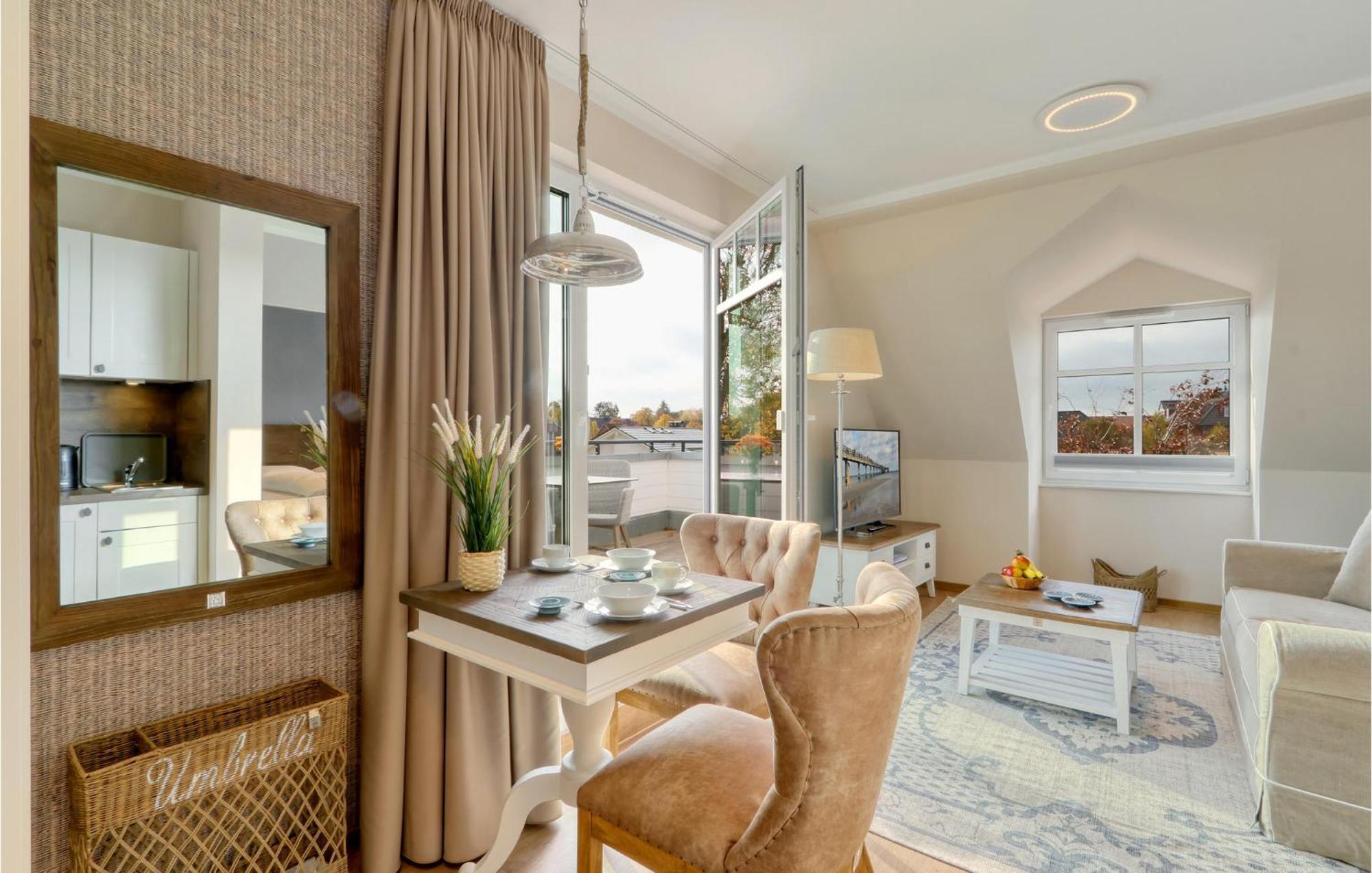 Amazing apartment in Ostseebad Boltenhagen with 1 Bedrooms, Sauna&WiFi Buitenkant foto
